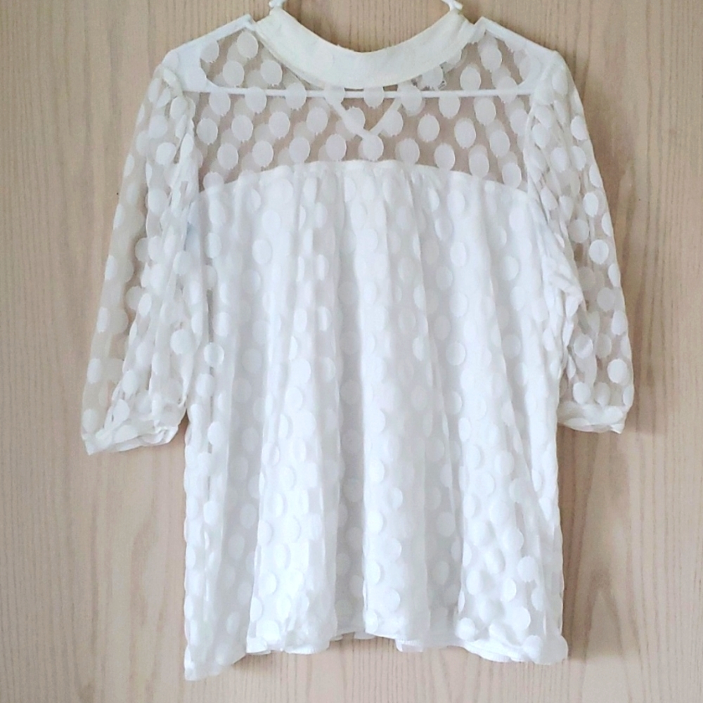 Light And Flowy Mesh White Blouse